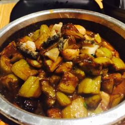 南京云渡餐廳石鍋鮑魚(yú)雞粒茄子實(shí)測(cè)評(píng)析 口味與用戶(hù)體驗(yàn)深度解析